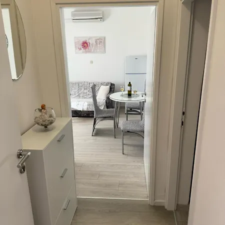 Apartment Komparic Baska Voda