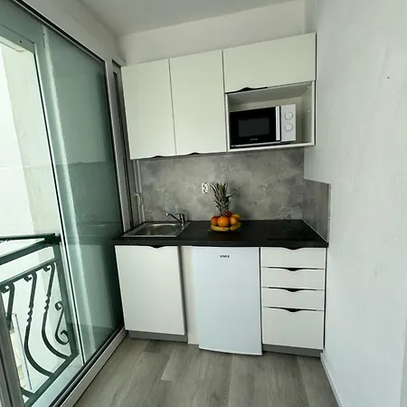 Komparic Baška Voda