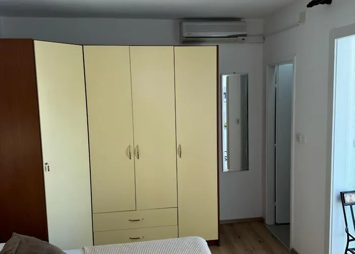 Komparic Apartament *