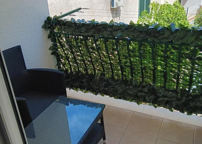 Apartament Komparic